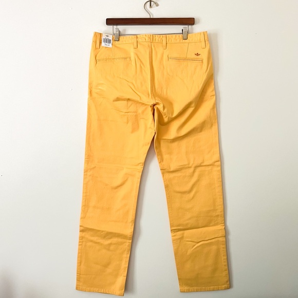 NEW Dockers The Broken In Alpha Khaki Slim Tapered Pant - Picture 8 of 8